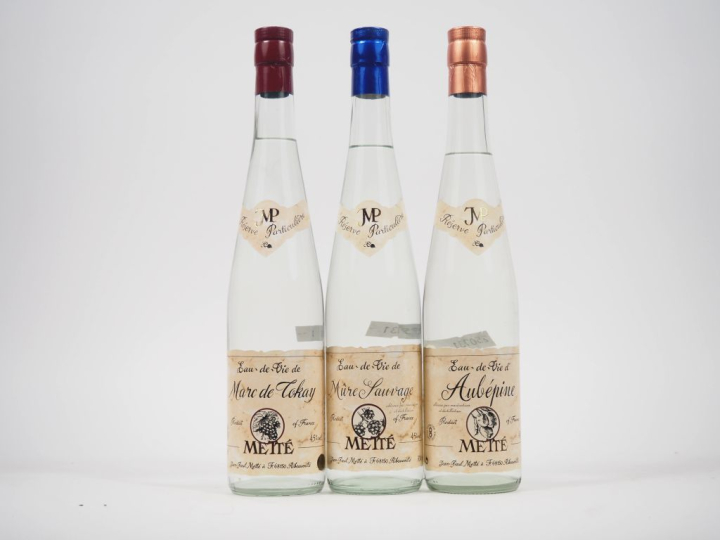 3 BOUTEILLES JEAN PAUL METTÉ : 1 EAU DE VIE DE MARC DE TOKAY/1 MURE SA