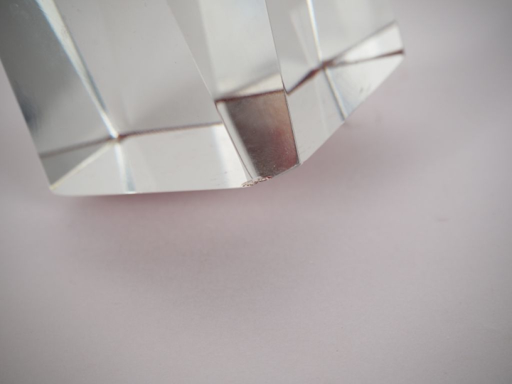 MURANO. Deux différents vases en verre bicolore années 60. H. 25,5 cm.