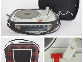 Vente aux enchères TEDDAZ France. "Transit radio". Dim. 25 x 33 x 14 cm.