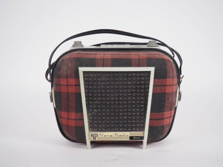 TEDDAZ France. "Transit radio". Dim. 25 x 33 x 14 cm.