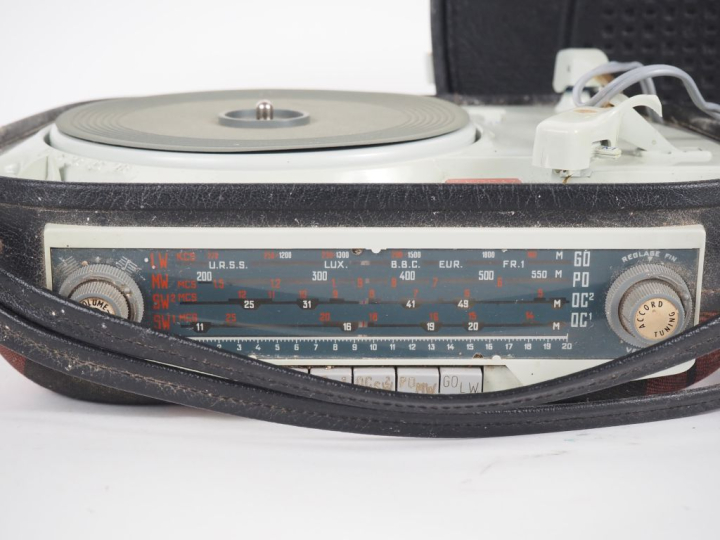 TEDDAZ France. "Transit radio". Dim. 25 x 33 x 14 cm.