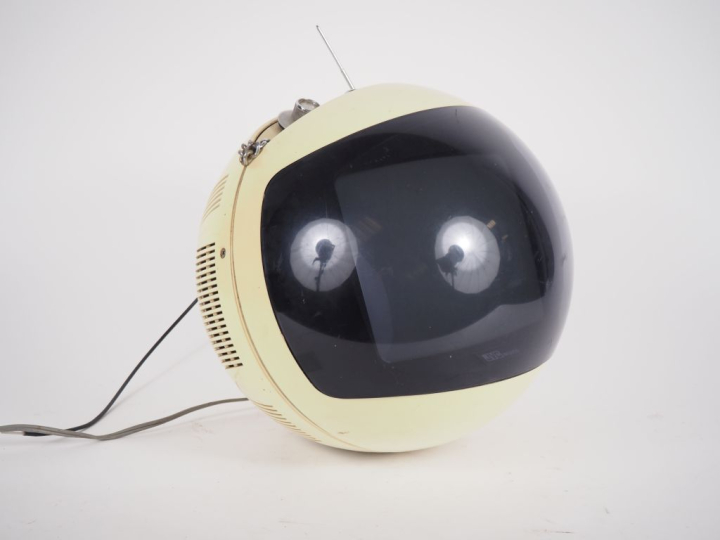 JVC NIVICO. Téléviseur videosphère années 70. H. 29 cm.