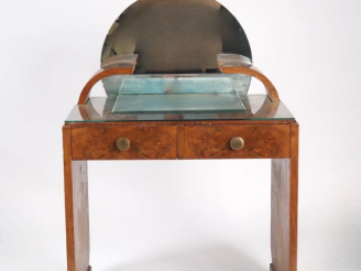 Vente aux enchères Coiffeuse Art Déco en bois, bois de placage et métal chromé, ouvrant à