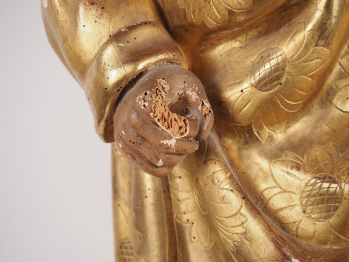 Ecole française XVIIIème.  "Saint Personnage" Sculpture en bois polych