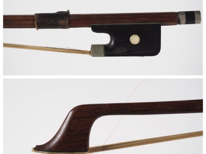 Archet de violoncelle 	en bois exotique 3/4		 A restaurer, 	plaque de 