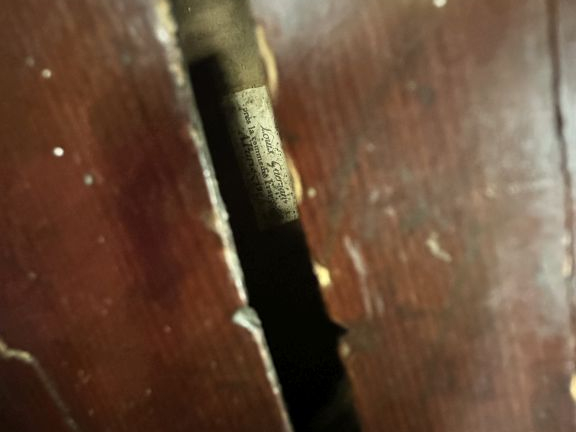 Violoncelle 	français portant l'étiquette apocryphe Louis GUERSAN. 7/8