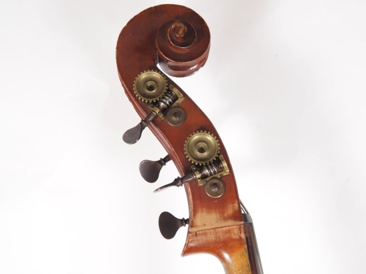 Contrebasse 	3/4 massive fait vers 1940-1950 à Mirecourt, portant l'ét