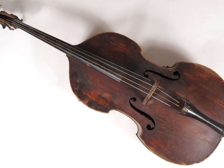 Contrebasse	 française 3/4 vers 1850-1880. 		mauvais état, 	multiple f