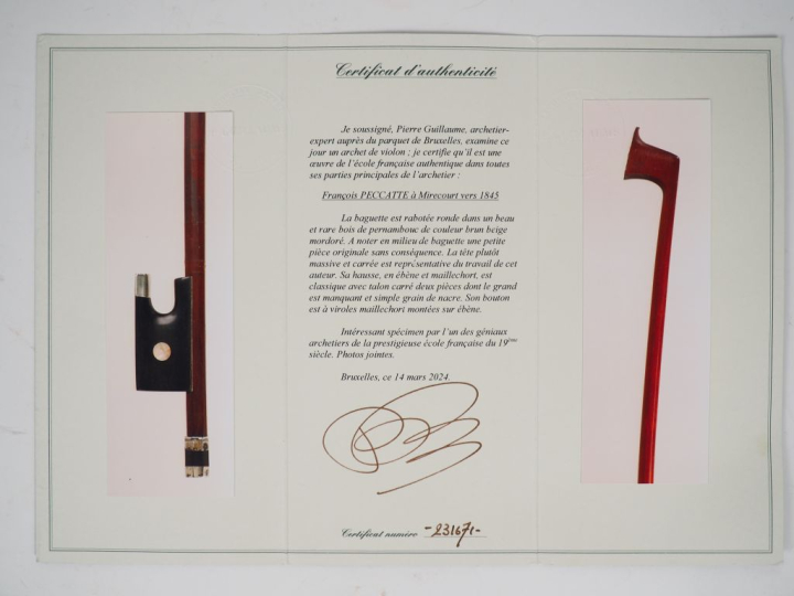 Intéressant archet de violon  fait par Francois Peccatte dans un beau 