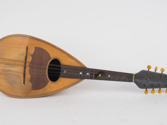 Vente aux enchères Mandoline napolitaine en bois.