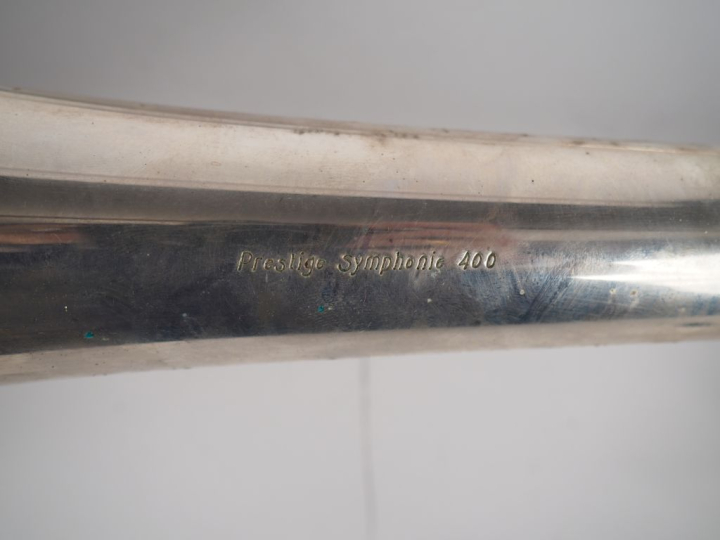 Antoine COURTOIS à Paris. Trombone Symphonie 400 n° 25808. (Oxydations