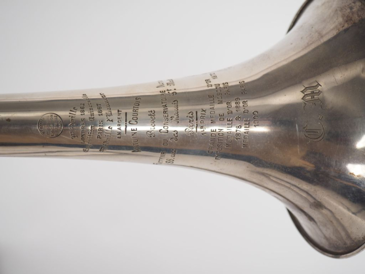 Antoine COURTOIS, 88 rue des marais St Martin. Trombone en métal argen