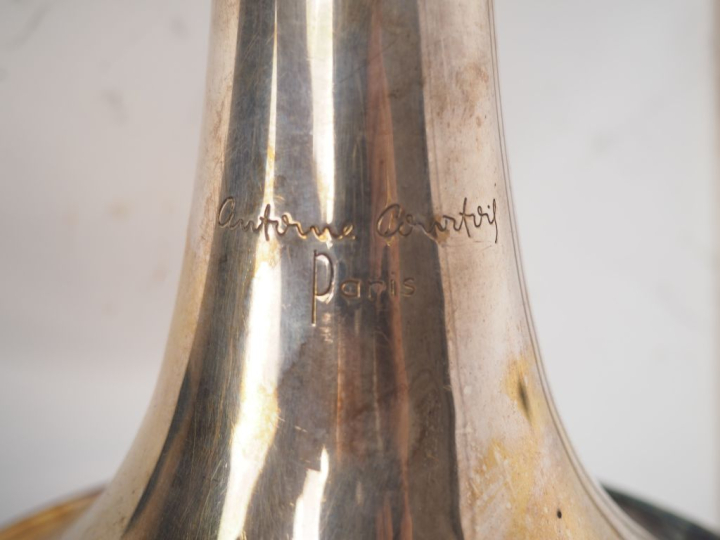 Antoine COURTOIS. Paris. Trombone modèle 155, n°15276, dans son étui.