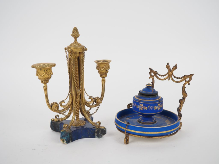 Bougeoir double Napoléon III de style Louis XVI en bronze doré à décor