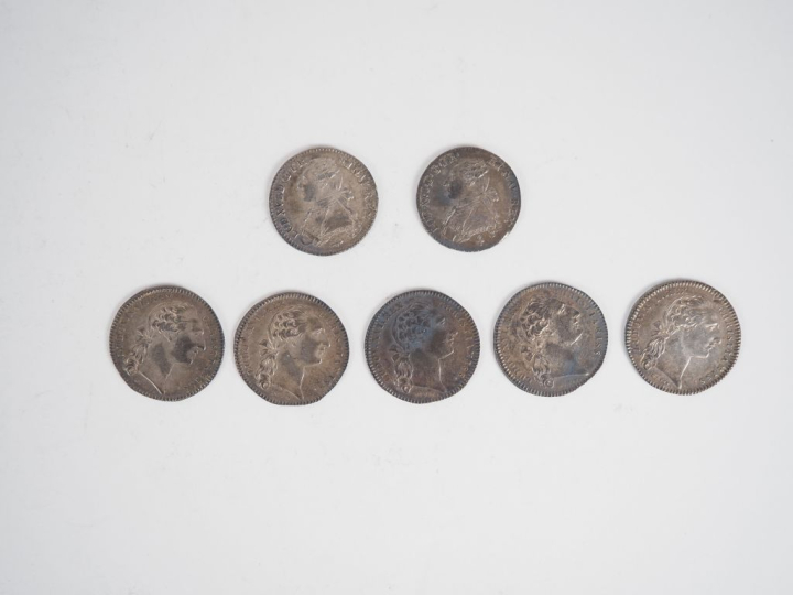 2 quarts d'écu Louis XVI en argent 1785 et 1786. Poids 11 g.  On y joi