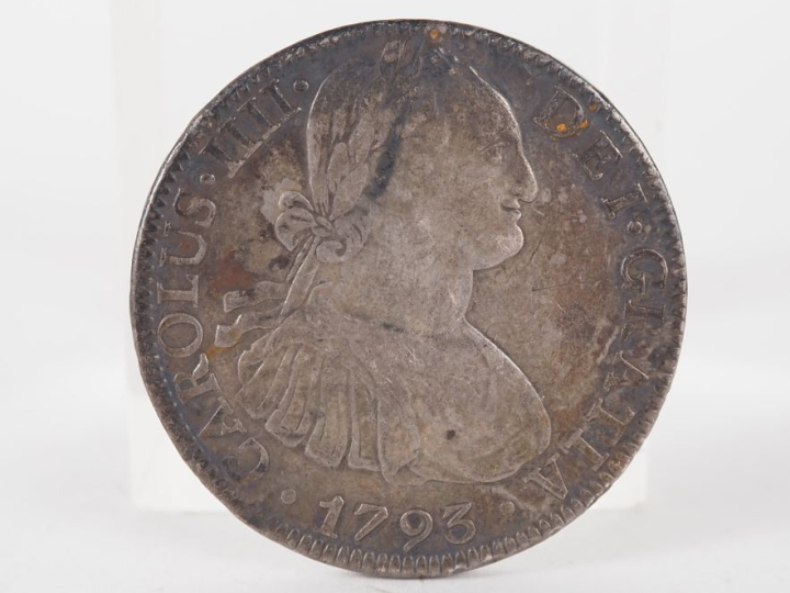 Pièce de 8 Reales en argent 1793. Poids. 27 g.