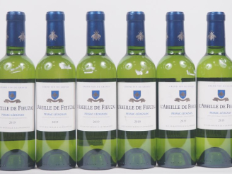 Vente aux enchères 8 BOUTEILLES (37,5 cl) L'ABEILLE DE FIEUZAL GRAVES - 2019 