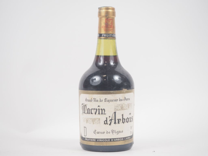 1 BOUTEILLE MACVIN D'ARBOIS "COEUR DE VIGNE" 