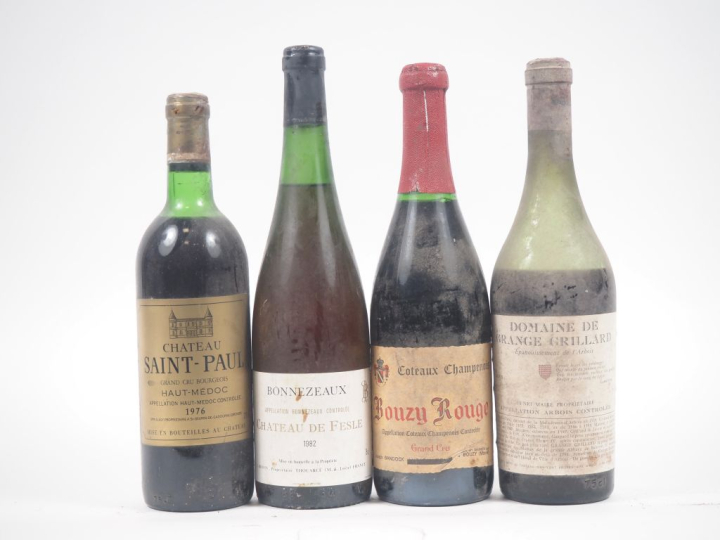 4 BOUTEILLES : 1 CHÂTEAU ST PAUL CB HAUT MÉDOC 1976 LB / 1 BONNEZEAUX 