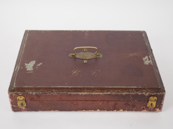 PUIFORCAT.  Ménagère modèle "Fer de Lance" en argent 925, poinçon Mine