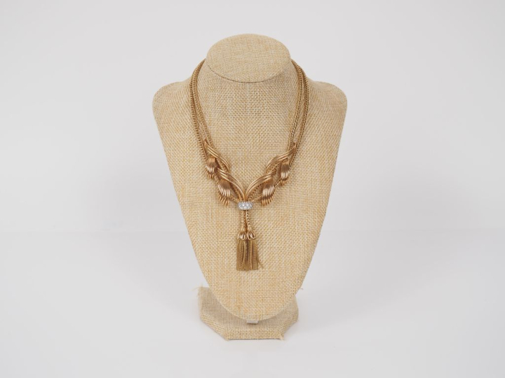 Collier draperie en platine et or jaune 750.  Double brins, maille ron