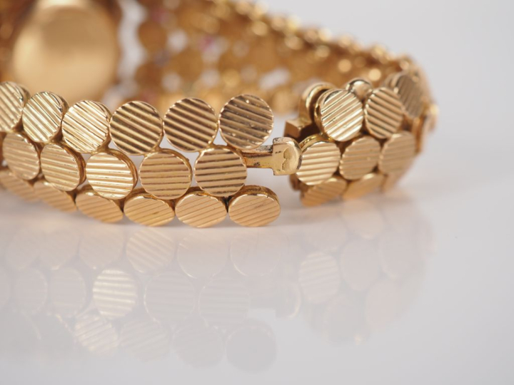 CHANTELOUP, à Paris Montre bracelet de dame à secret en or jaune 750, 