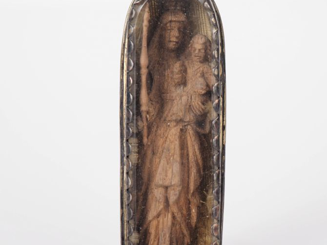 Reliquaire fin XVIIIème début XIXème en argent et bois sculpté, sujet 