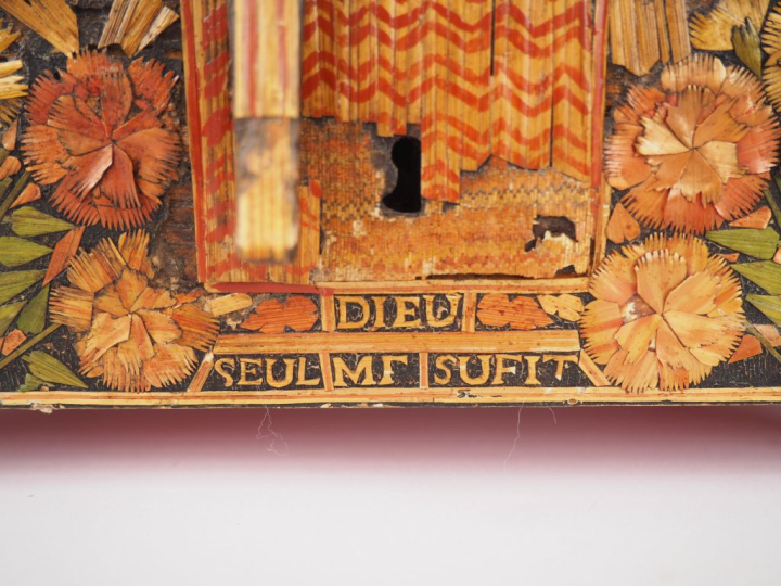 Coffret Louis XIV en marqueterie de paille, à décor de fleurs polychro