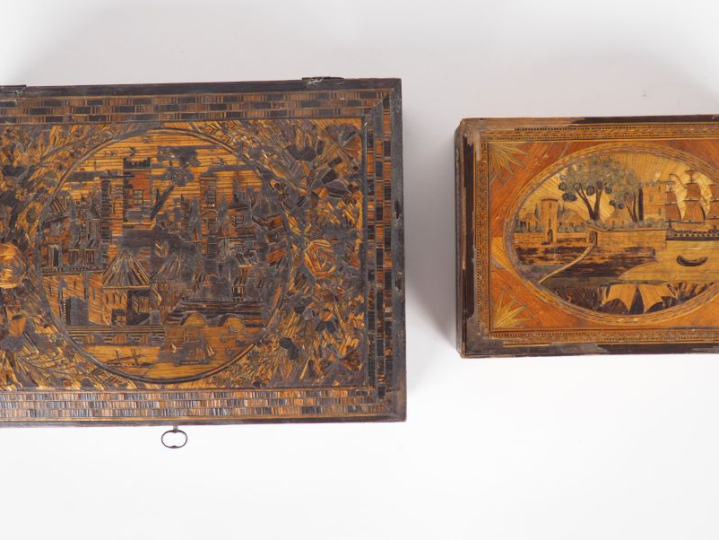 Boite à ouvrage début XIXème en marqueterie de paille, marine et de fl