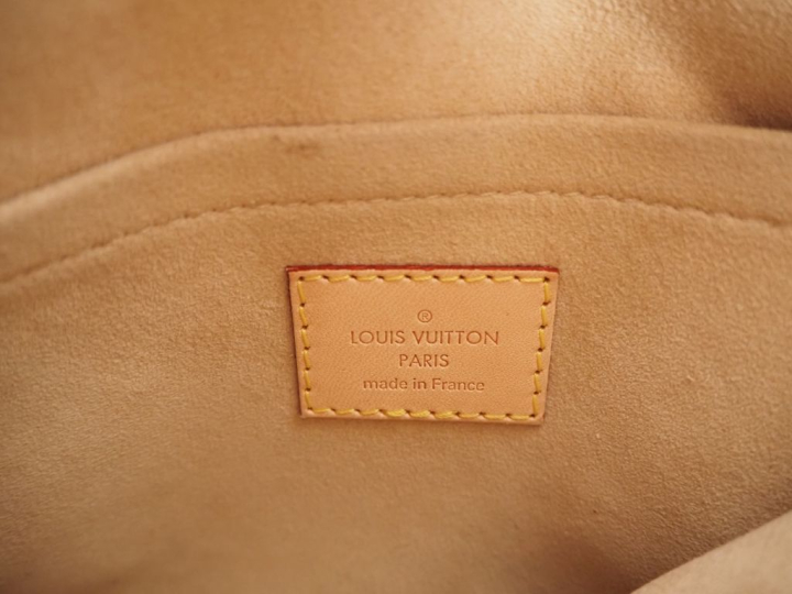 Louis VUITTON, Paris Sac en toile monogrammée en cuir, modèle Pallas. 