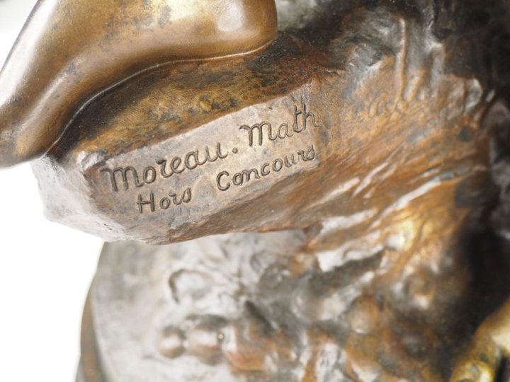 Mathurin MOREAU. "Marayeuse" Grand bronze à patine brune, socle tourna
