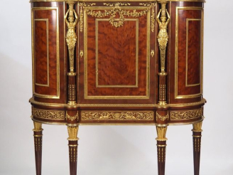 Vente aux enchères Exceptionnel serre bijoux de style Louis XVI en acajou et placage d'ac