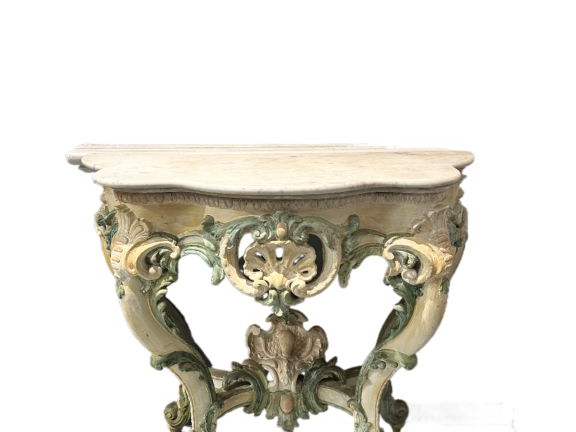 Console Napoléon III de style Louis XV en bois sculpté, ajouré, laqué 