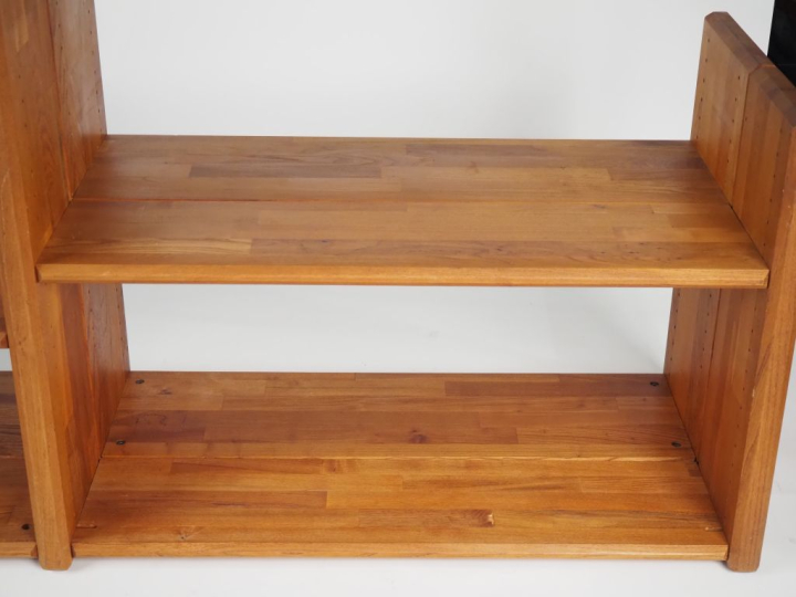 Pierre CHAPO. Meuble bibliothèque modulable en orme massif, deux regis