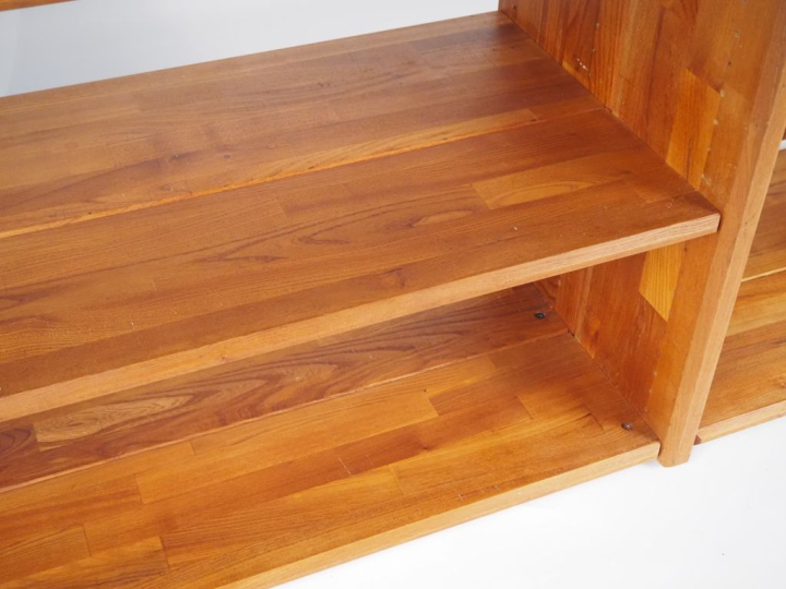 Pierre CHAPO. Meuble bibliothèque modulable en orme massif, deux regis