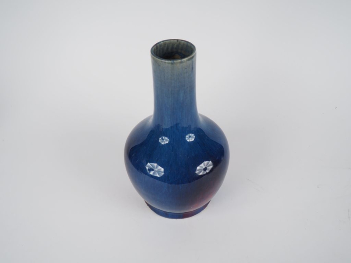 Chine, époque Guangxu, vers 1880, Vase balustre en porcelaine émaillée