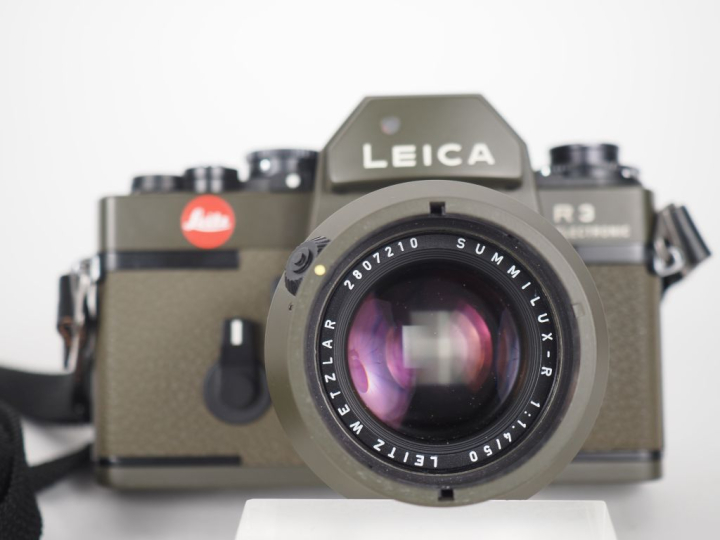 LEICA R3 ELECTRONIC Safari. Appareil photographique n°1468140 avec obj
