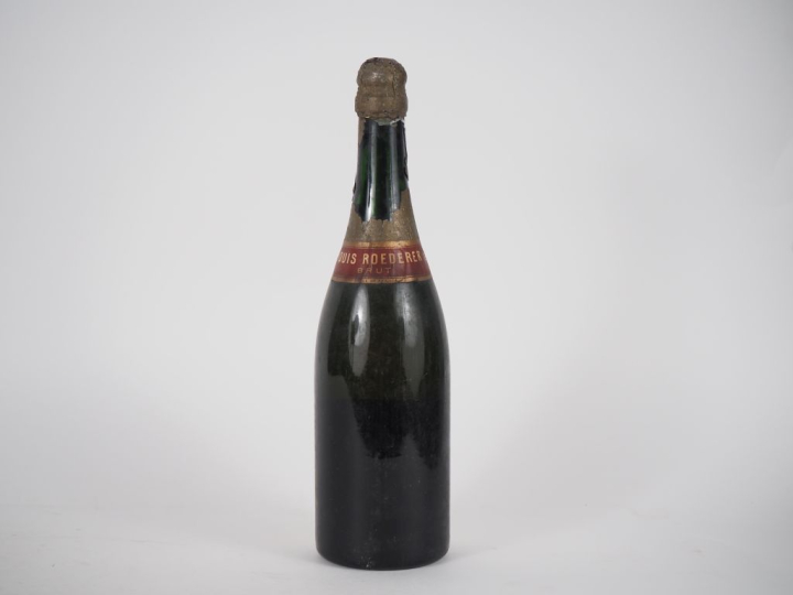 1 BOUTEILLE CHAMPAGNE BRUT LOUIS ROEDERER - 1962 - BS/COIFFE ABIMÉE