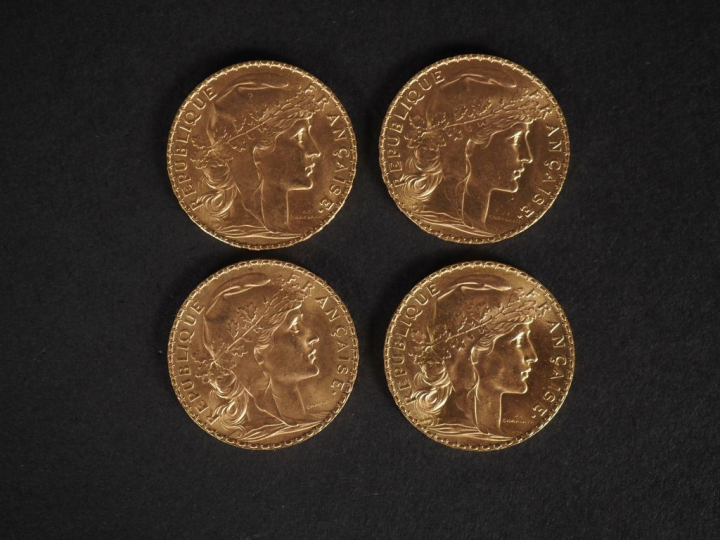 Quatre pièces de 20 Francs or, 1911, 1912 (x2) et 1913. FRAIS ACHETEUR