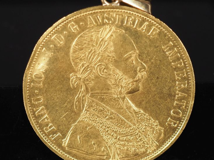 Pendentif en or jaune 750, serti d'une pièce de 4 Ducat, François Jose