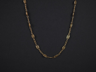 Vente aux enchères Collier souple en or jaune 750, composé de petits maillons ovales ajou