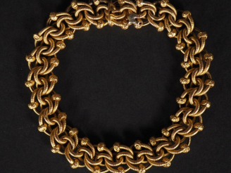 Vente aux enchères Bracelet souple en or jaune 750, maille fantaisie entrelacée.  Chainet