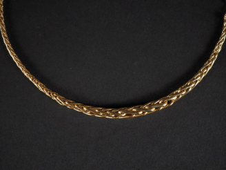 Vente aux enchères Collier souple en or jaune 750, maille palmier en chute.  Long. 40,5 c