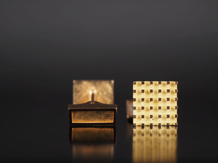 Paire de boutons de manchettes de style Art déco en or jaune 750, à dé