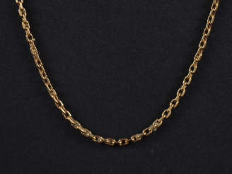 Vente aux enchères Chaine en or jaune 750, maille forçat.  Long. 59 cm Poids. 7,88 g  (à 