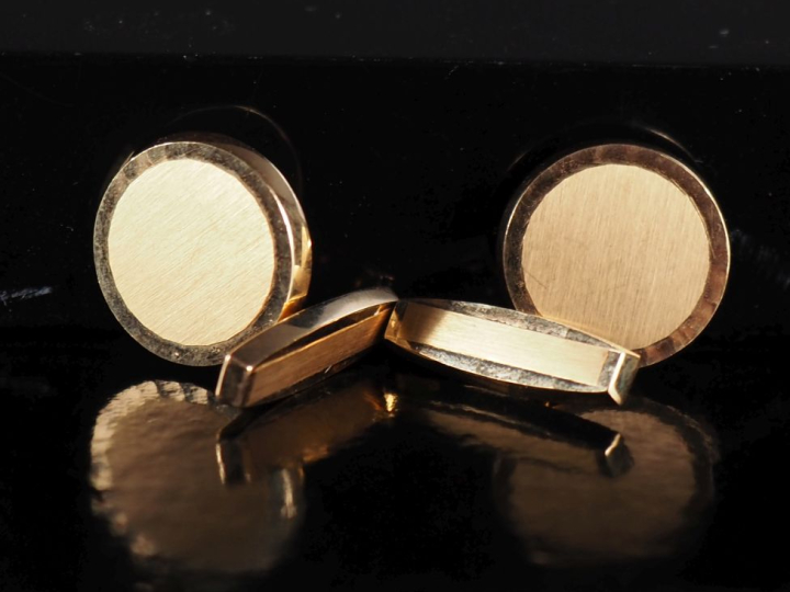 Paire de boutons de manchettes en or jaune 750.  Poids. 5,57 g