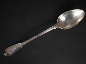 Vente aux enchères Cuillère à ragoût fin XVIIIème- début XIXème en argent 950, poinçon au