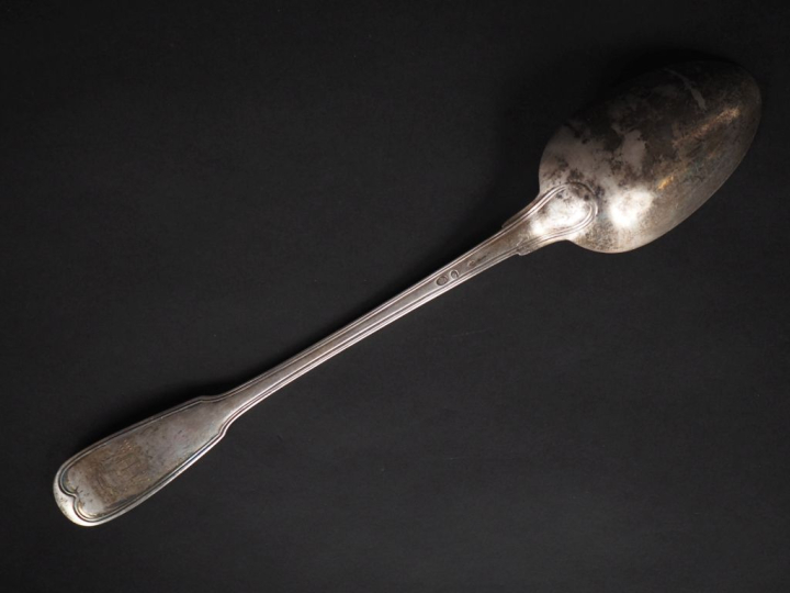 Cuillère à ragoût fin XVIIIème- début XIXème en argent 950, poinçon au