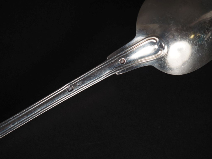 Cuillère à ragoût Restauration en argent 950, poinçon Vieillard, modèl