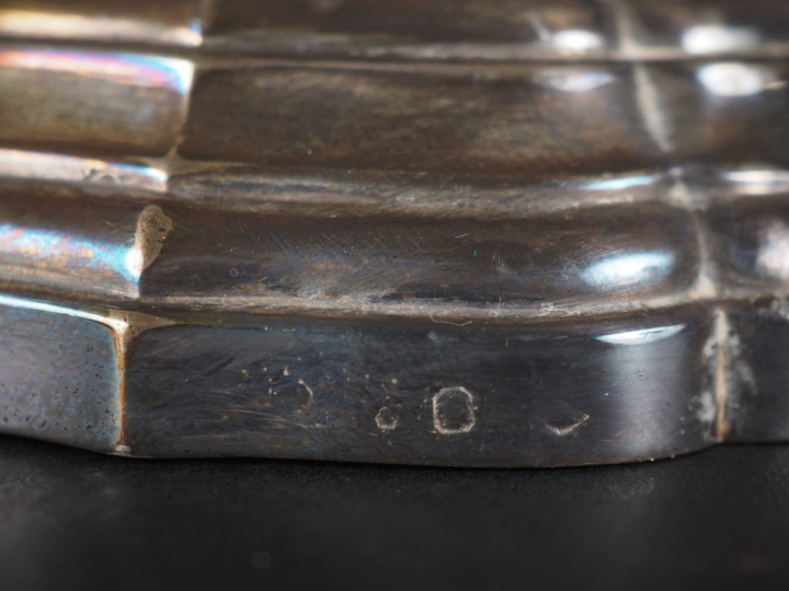 Paire de candélabres de style Louis XV en argent 925, poinçon Minerve,
